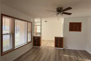 1321 N Ave I Ave, Shiner, TX 77984 - Photo 4