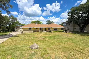 116 Crestview Dr, Canyon Lake, TX 78133 - Photo 2