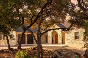 372 Shady Hollow, New Braunfels, TX 78132 - Photo 2