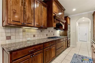 372 Shady Hollow, New Braunfels, TX 78132 - Photo 16