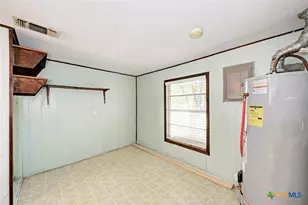 501 N Ridge St, Lampasas, TX 76550 - Photo 36