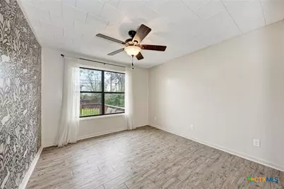 501 N Ridge Street, Lampasas, TX 76550 - Photo 16