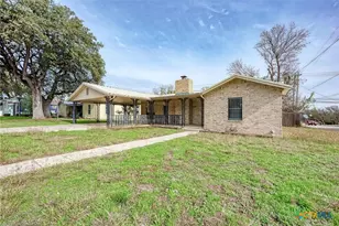 501 N Ridge St, Lampasas, TX 76550 - Photo 4