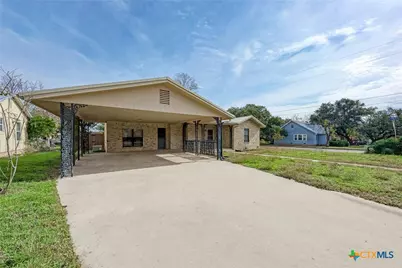 501 N Ridge Street, Lampasas, TX 76550 - Photo 6