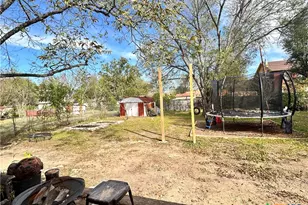 421 Broadway St, San Marcos, TX 78666 - Photo 24