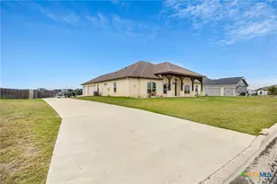 5210 Few Oaks Dr, Salado, TX 76571 - Photo 4