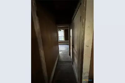 701 E River Street, Victoria, TX 77901 - Photo 6