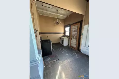 701 E River Street, Victoria, TX 77901 - Photo 14