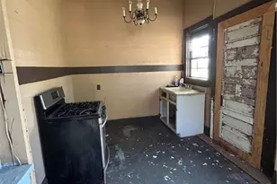 701 E River St, Victoria, TX 77901 - Photo 12