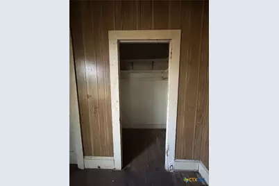 701 E River Street, Victoria, TX 77901 - Photo 8