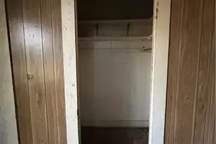 701 E River St, Victoria, TX 77901 - Photo 8