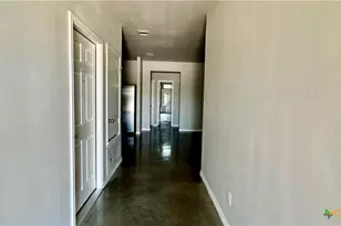 400 Lowes Blvd, Killeen, TX 76542 - Photo 4