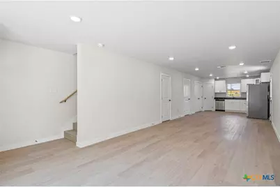 602 S 18th Street #B, Temple, TX 76501 - Photo 4