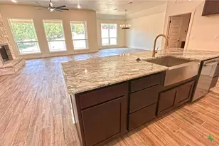 818 Estate Cir, Copperas Cove, TX 76522 - Photo 10