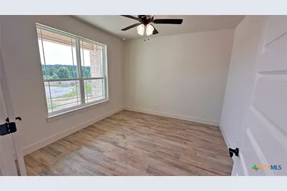 818 Estate Circle, Copperas Cove, TX 76522 - Photo 34