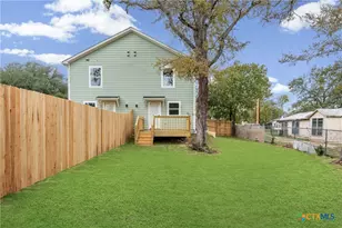 323 S Burnet St, Belton, TX 76513 - Photo 20
