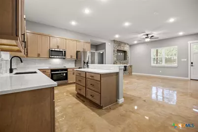 526 Eastview Drive, Canyon Lake, TX 78133 - Photo 6