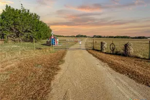 853 County Rd 4390, Kempner, TX 76539 - Photo 4