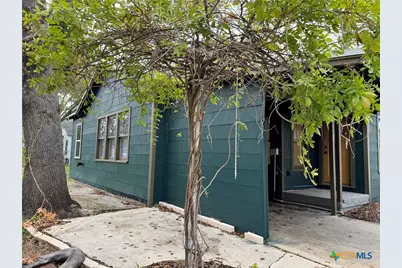 530 E Weinert Street, Seguin, TX 78155 - Photo 4