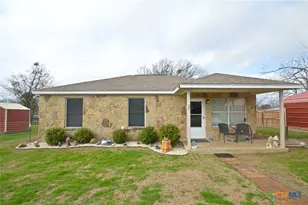 507 N 6th St, Lometa, TX 76853 - Photo 1