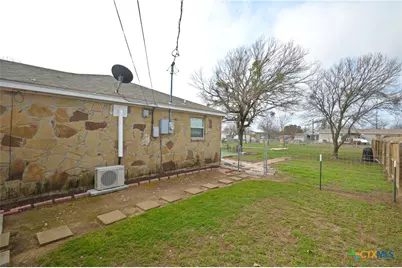 507 N 6th Street, Lometa, TX 76853 - Photo 18