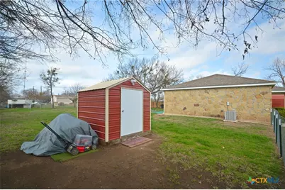 507 N 6th Street, Lometa, TX 76853 - Photo 16