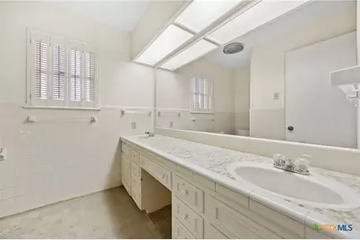 702 W Zenith Avenue, Temple, TX 76501 - Photo 16