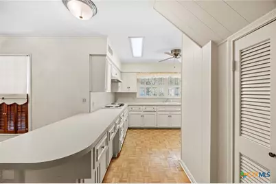 702 W Zenith Avenue, Temple, TX 76501 - Photo 8