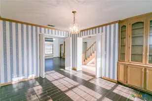 102 Tracy Ln, Victoria, TX 77904 - Photo 16