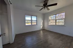 504 S 7th St, Lometa, TX 76853 - Photo 8