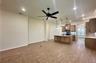 220 Desert Holly Dr, Temple, TX 76502 - Photo 14