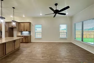 220 Desert Holly Dr, Temple, TX 76502 - Photo 12