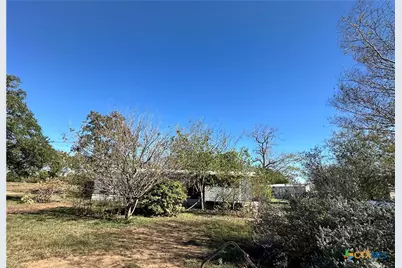 2577 Villa Vista #24, Seguin, TX 78155 - Photo 4