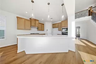 662 Hidden View St, New Braunfels, TX 78130 - Photo 18