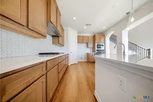 662 Hidden View St, New Braunfels, TX 78130 - Photo 16