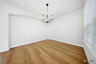 662 Hidden View St, New Braunfels, TX 78130 - Photo 8