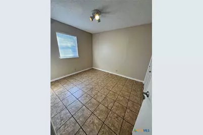 4602 Dahlia Lane, Victoria, TX 77904 - Photo 12