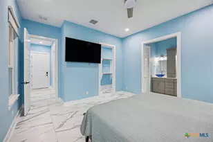 195 Crazy Horse Trail, Canyon Lake, TX 78133 - Photo 14