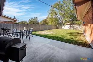 1315 Jackson St, Port Lavaca, TX 77979 - Photo 4