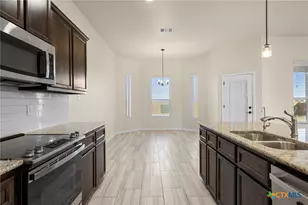 2518 Meadow Lark Dr, Killeen, TX 76542 - Photo 10