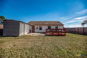 101 Lubbock St, Point Comfort, TX 77978 - Photo 4