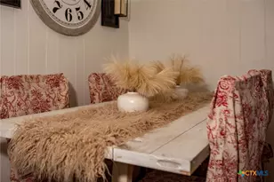 101 Lubbock St, Point Comfort, TX 77978 - Photo 8