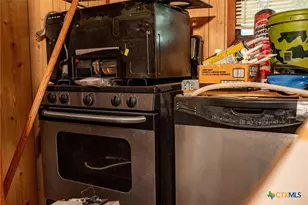 109 Tommy Dr, Port Lavaca, TX 77979 - Photo 26