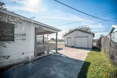 109 Tommy Drive, Port Lavaca, TX 77979 - Photo 6
