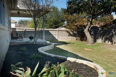 2057 Dove Crossing Drive, New Braunfels, TX 78130 - Photo 34