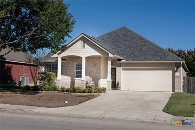 2057 Dove Crossing Drive, New Braunfels, TX 78130 - Photo 2