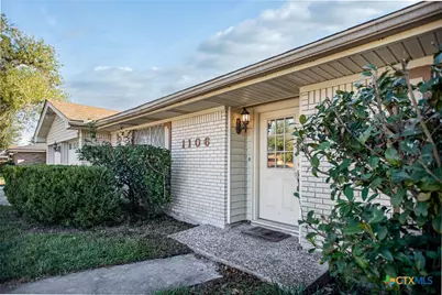 1106 Brookhollow Drive, Port Lavaca, TX 77979 - Photo 2