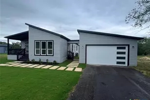 850 Chamberlin Rd, Dale, TX 78616 - Photo 2