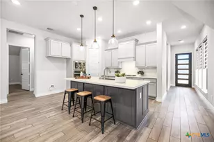 429 Juana Wy, New Braunfels, TX 78132 - Photo 4