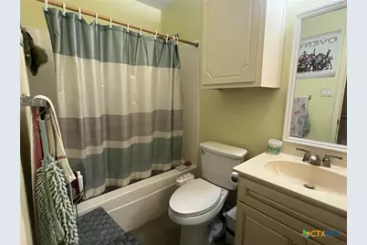 114 Chevy Chase Street, Port Lavaca, TX 77979 - Photo 6